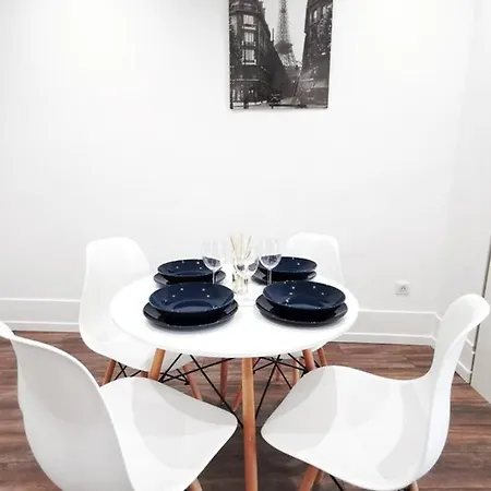 Chic, Spacieux & Lumineux Au Centre De Apartamento *